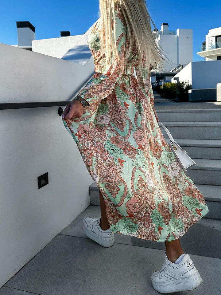 Maxikleid mit hohem Schlitz