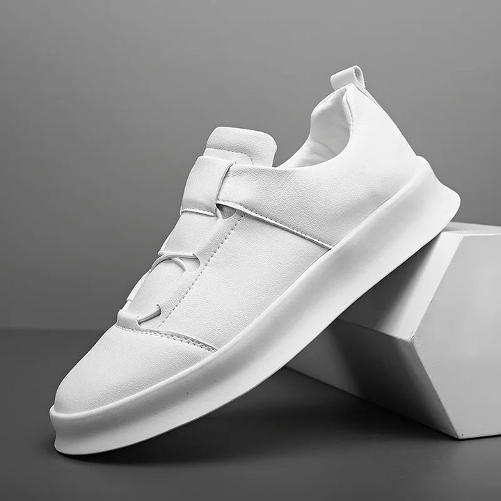 W&W Mode | Moderne Leder-Sneaker mit niedrigem Schaft