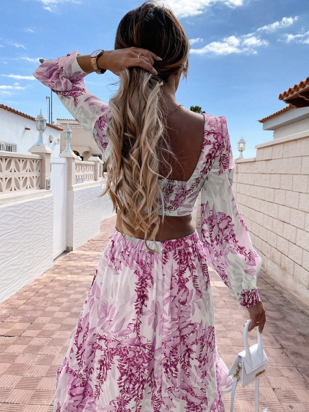 W&W Mode | Elegantes Kleid mit Ausschnitt