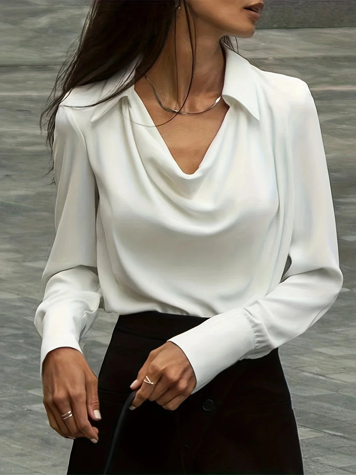 W&W Mode | weiße Bluse mit Wasserfallkragen