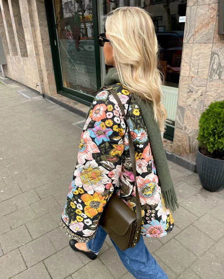 Künstlerische Jacke