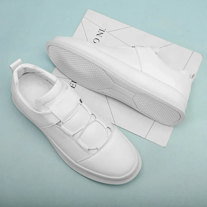 W&W Mode | Moderne Leder-Sneaker mit niedrigem Schaft