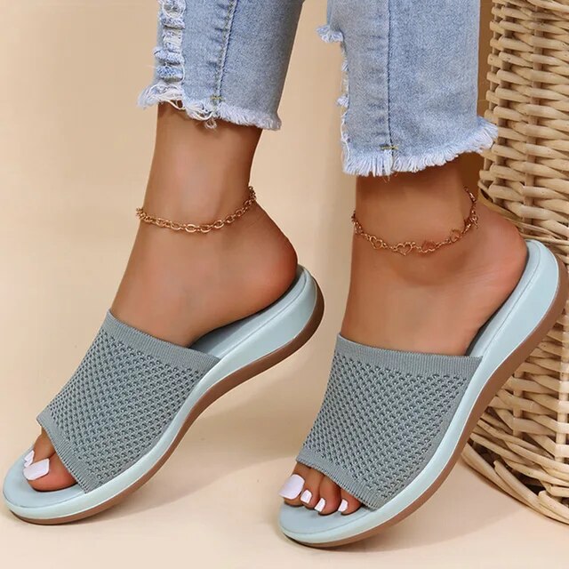 W&W Mode - Flache Sandalen für drinnen und draußen