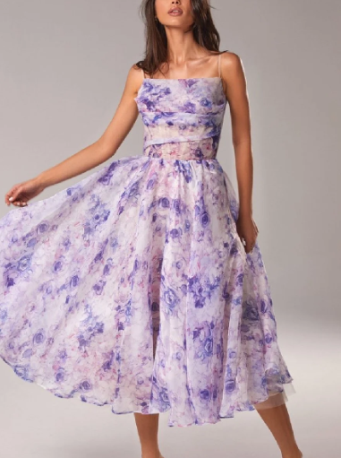 W&W Mode | Asymmetrisches Kleid mit bedrucktem Gürtel