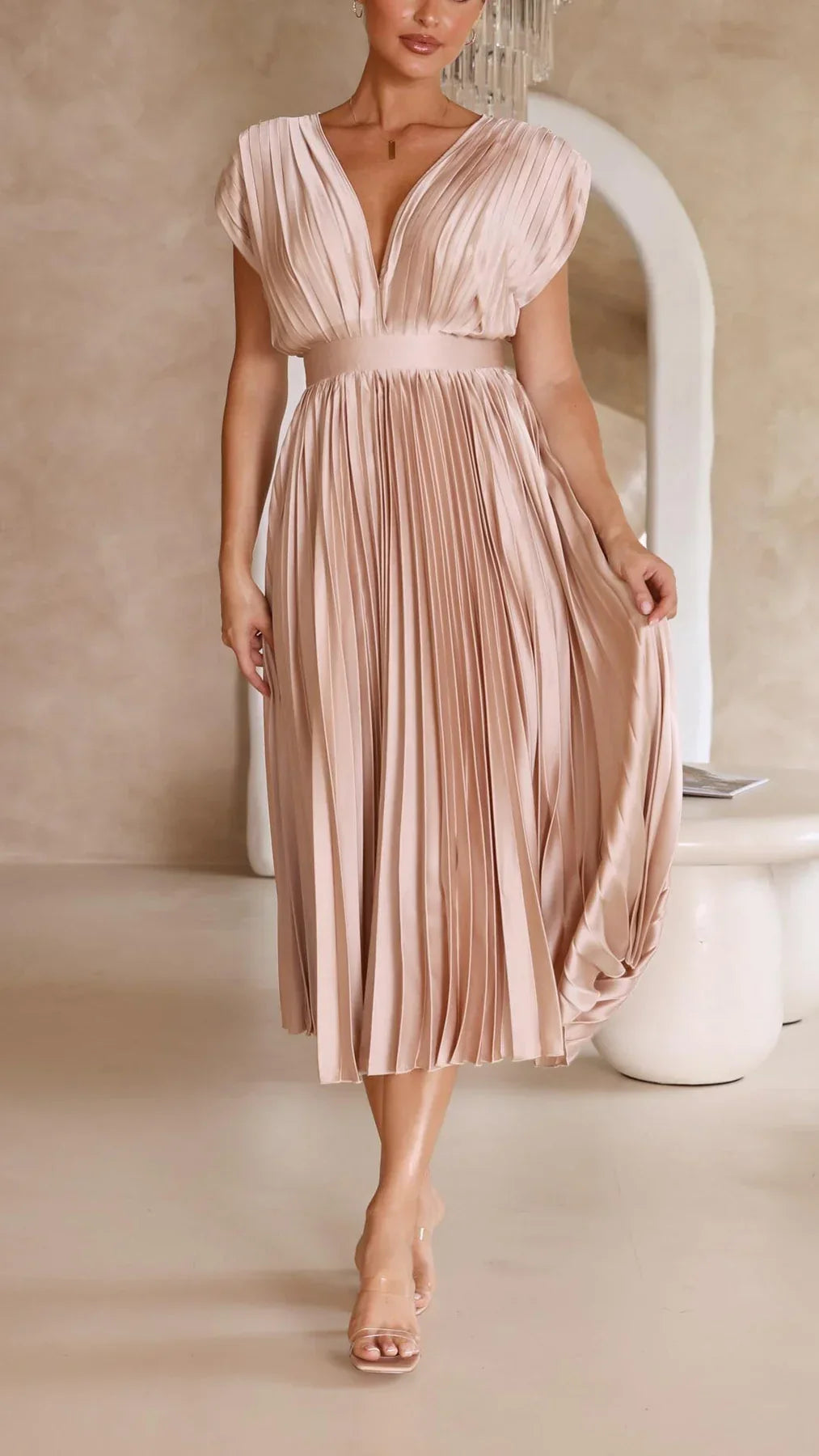 W&W Mode - Elegantes Sexy Plissee-Kleid
