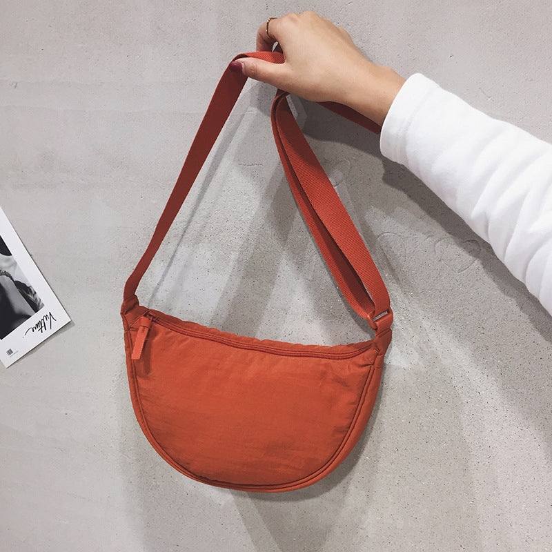 W&W Mode | Damenumhängetasche Half Moon mit verstellbarem Riemen