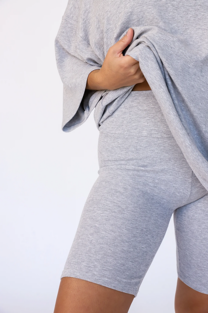 W&W Mode | Damen Lounge Satz Mit Oversize T-shirt Und Biker Shorts