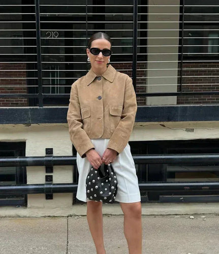 W&W Mode | beige Damenjacke aus Suedette mit schmalen Knöpfen