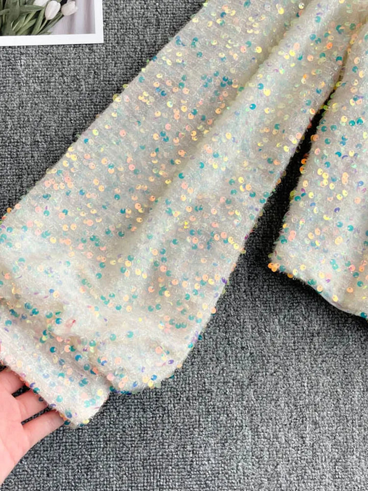 Glitzer-Top mit asymmetrischem Schulterträger