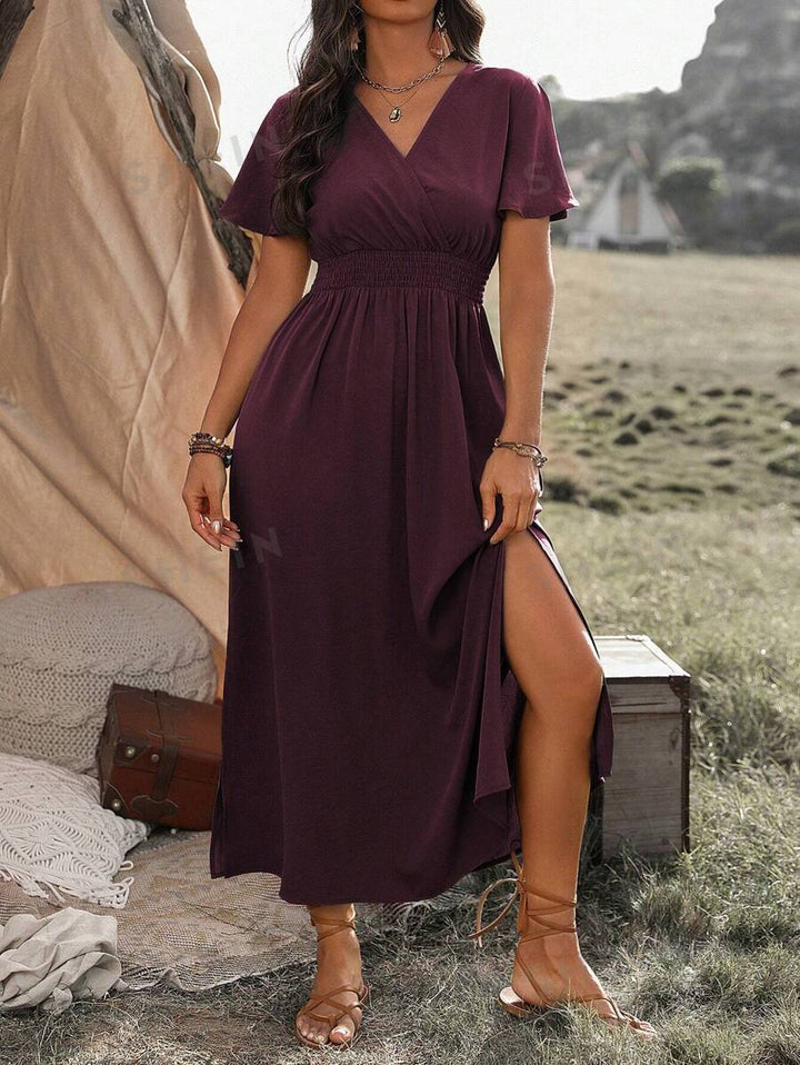 W&W Mode | Elegantes Kurzarmkleid Mit Chorkragen
