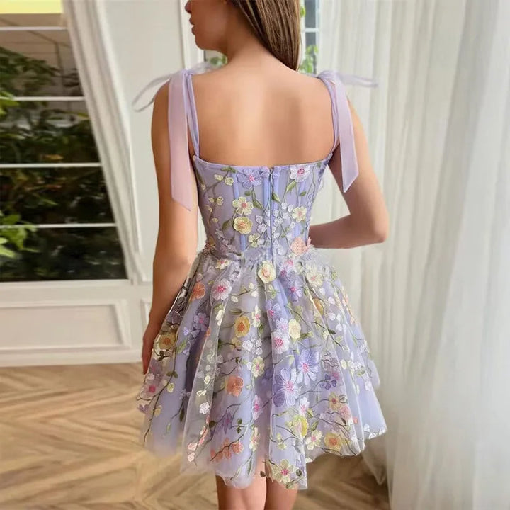 W&W Mode | Cocktailkleid mit Blumenapplikationen