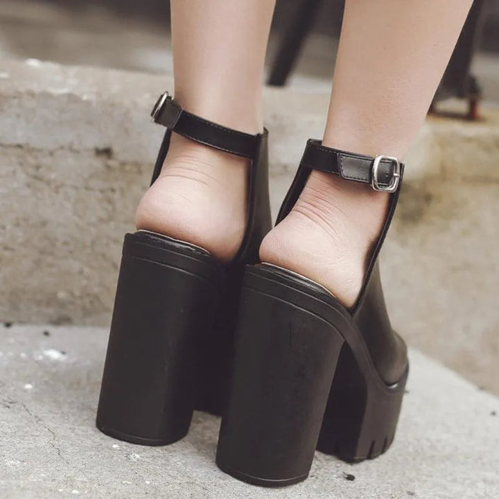 W&W Mode | Sandalen mit dickem Absatz