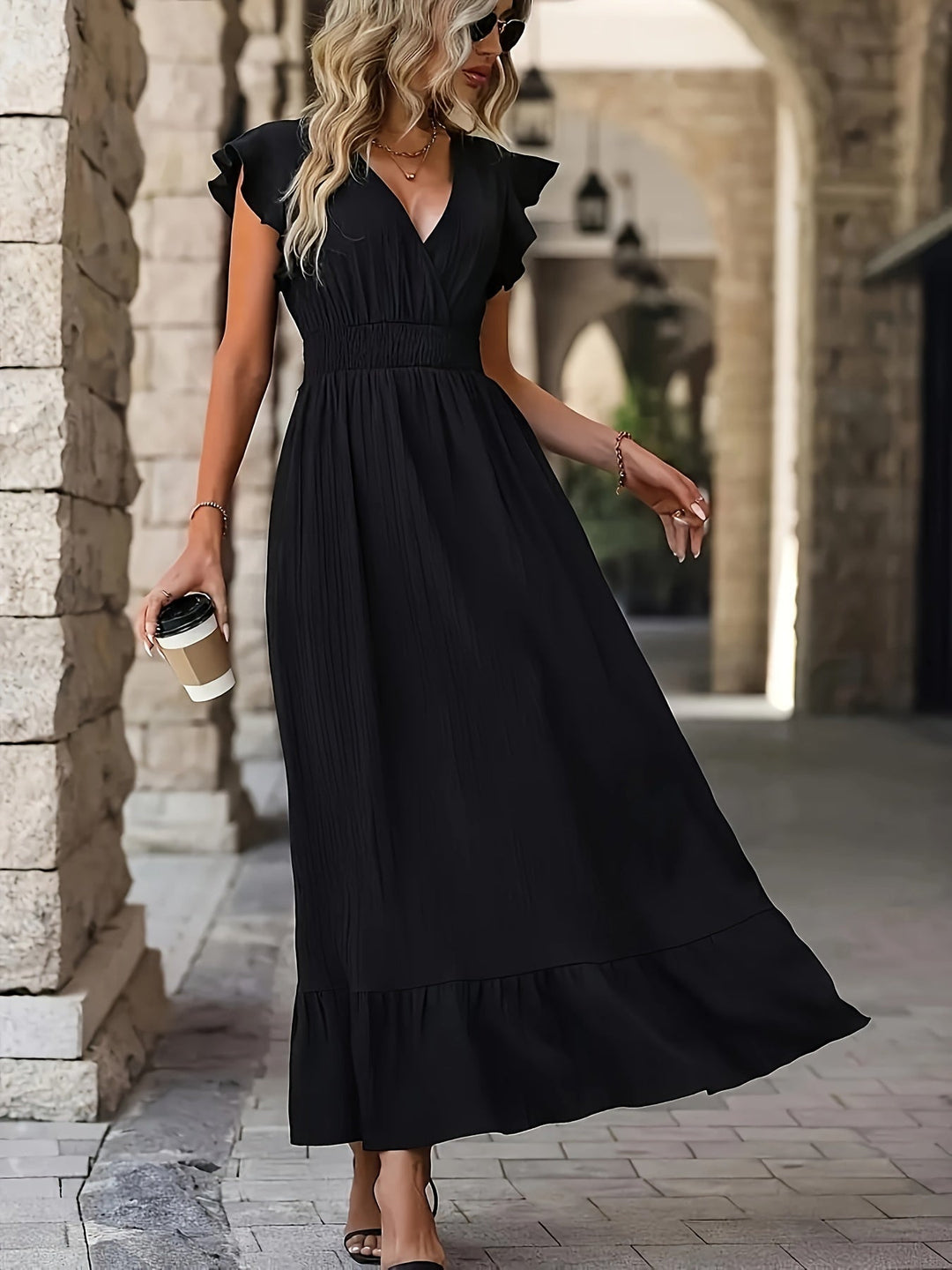 W&W Mode | Solid Color Dress with Round Neckline and Ruffles – Elegant Choice for Any Occasion