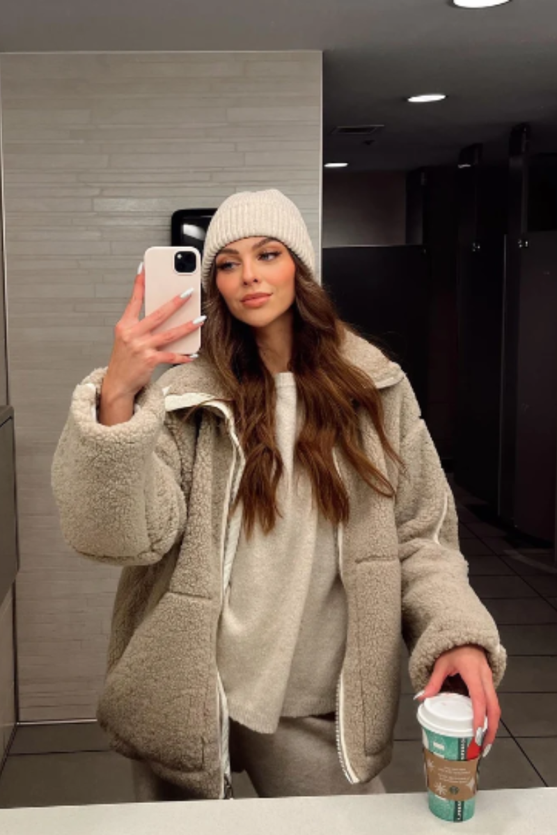 Damen-Teddyjacke in Weiß mit weicher, kuscheliger Struktur