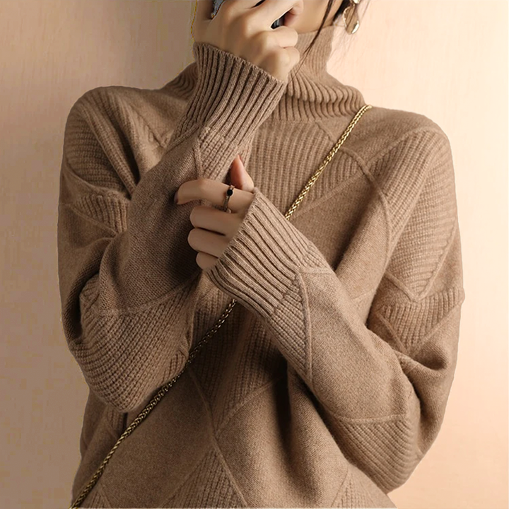 Layla™ GEWIRKTE TURTLENECK
