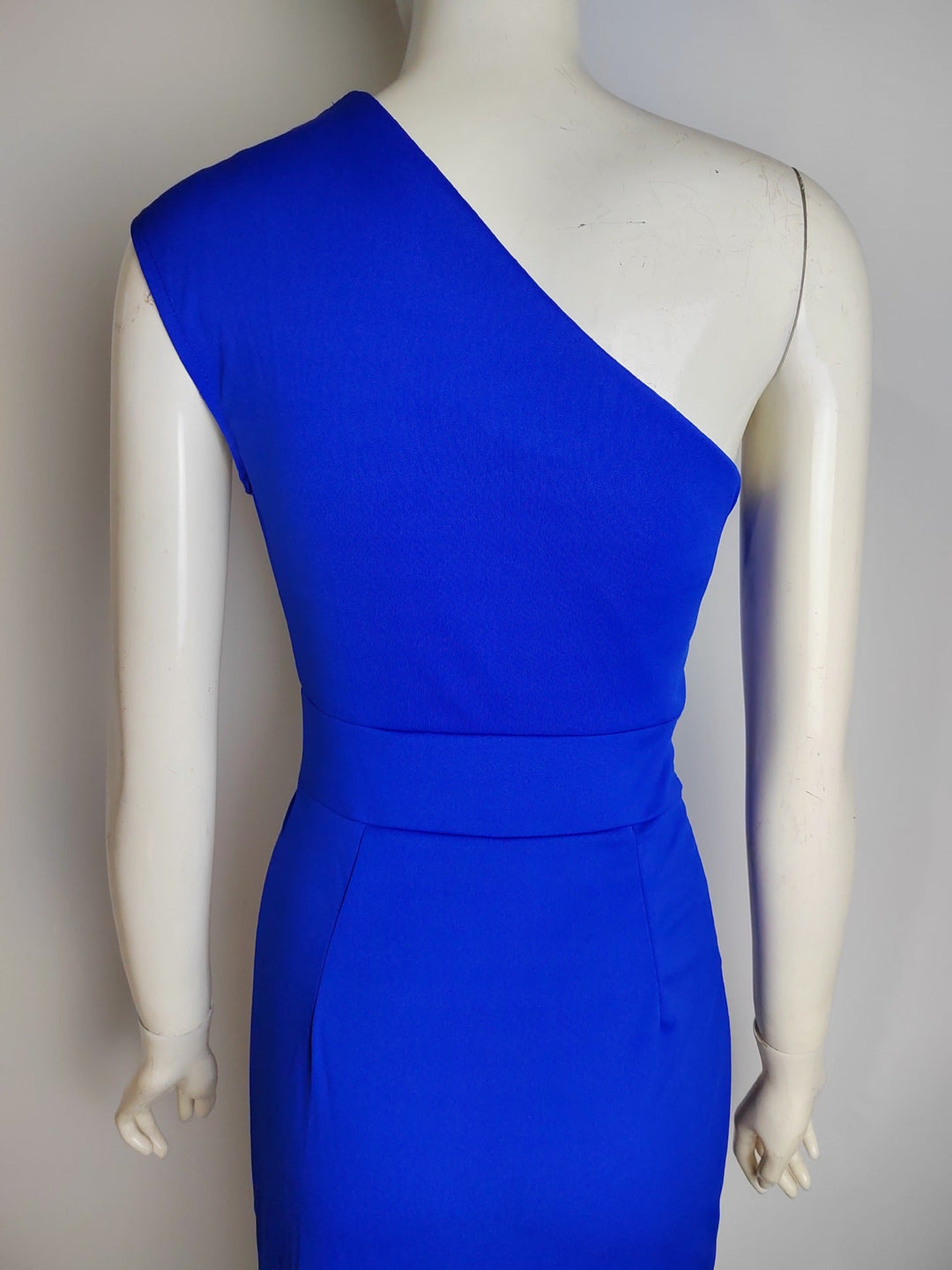 AsymAura Schlitzkleid