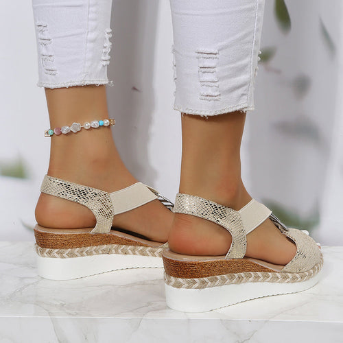 W&W Mode | Sommerliche Leder Keilsandalen
