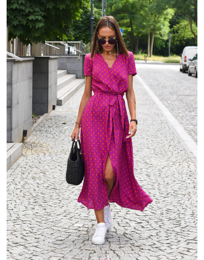 W&W Mode Blumenkleid | Modernes Sommerstrandkleid mit kurzen Ärmeln