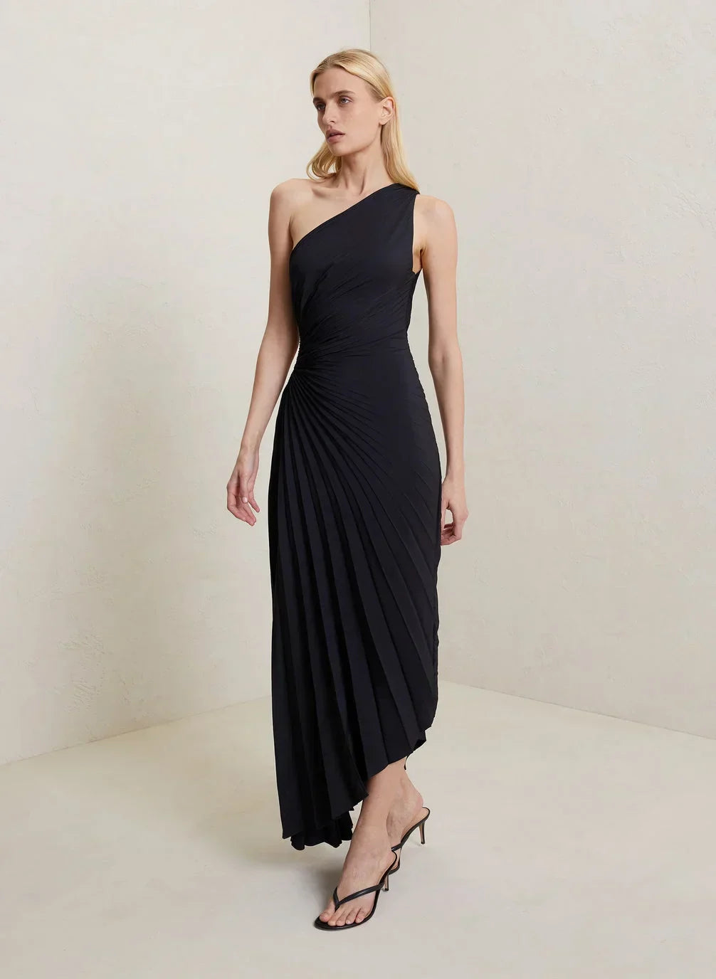 W&W Mode | One Shoulder Maxikleid