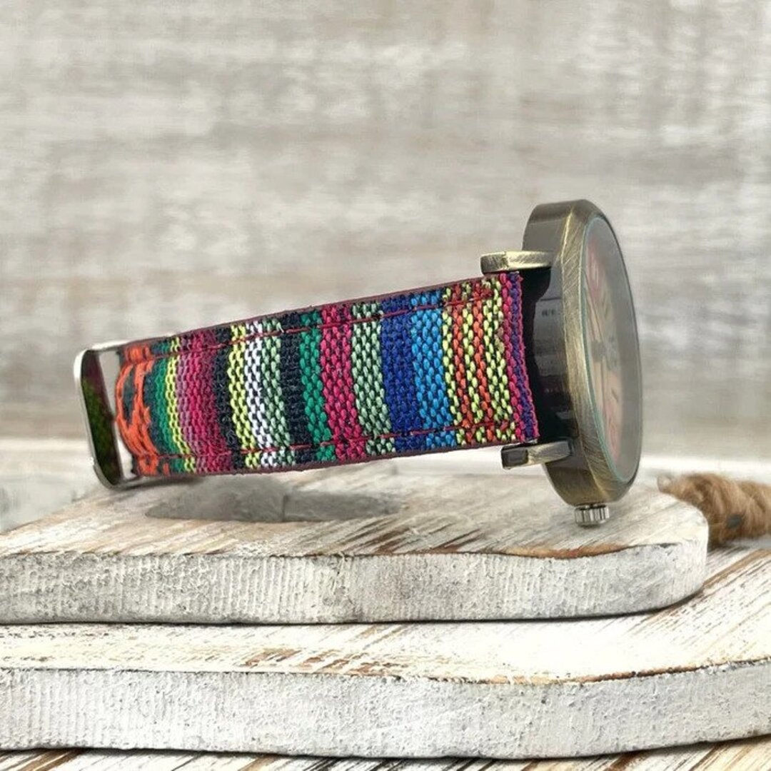 W&W Mode | Mehrfarbige Regenbogen Muster Uhr