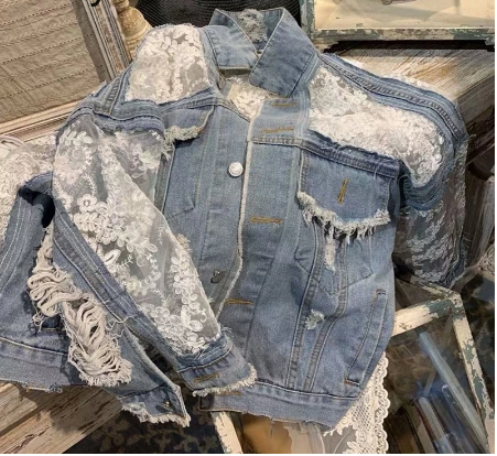W&W Mode | Blumen Denim-Jacke