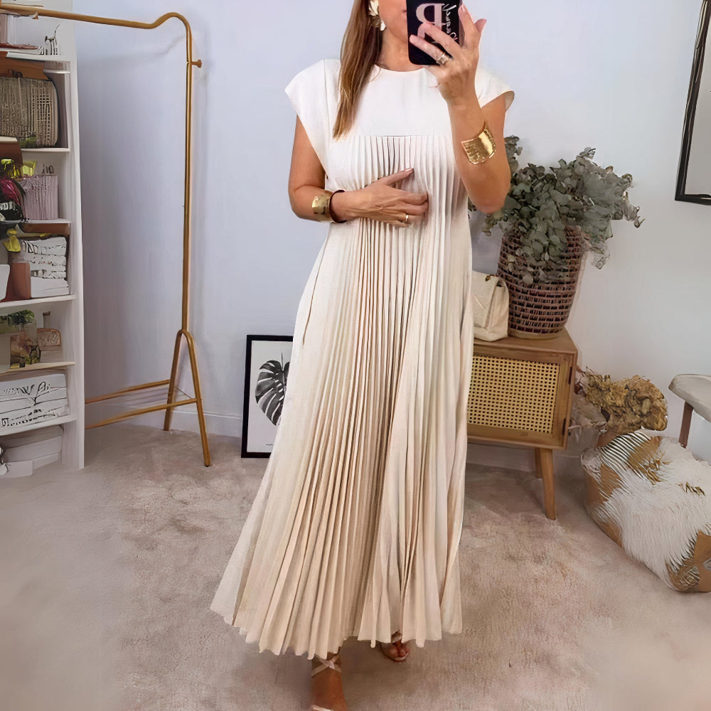 W&W Mode | Schicke Plissierte Sommerkleid Mit Einer Schmeichelhaften Passform