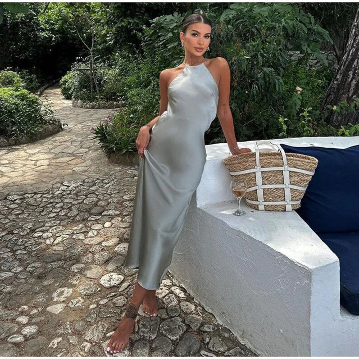 W&W Mode | Elegantes Halterneck Kleid Für Edle Anmut Bei Damen
