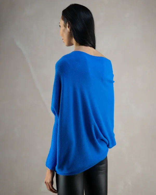 W&W Mode | Asymmetrischer Damenpullover mit eleganter Drapierung