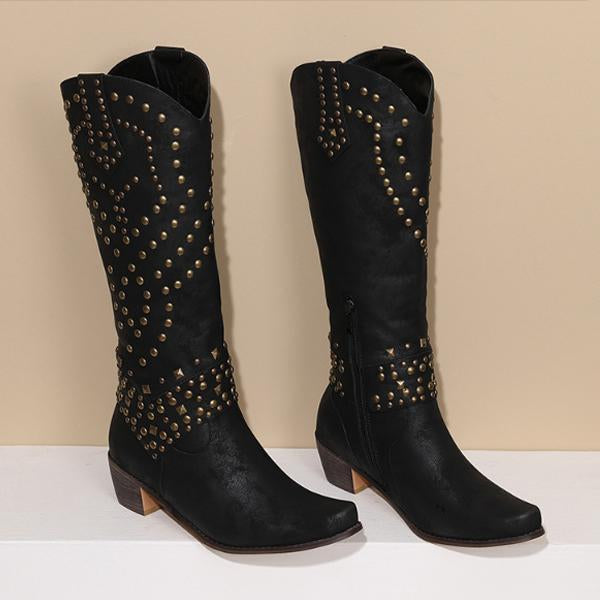 Lilybell - Hohe Stiefel mit Metallic-Nieten und abgeschnittenem Absatz