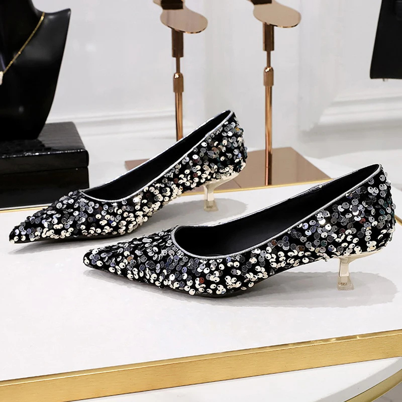 W&W Mode | Damen Kitten Heels in Schwarz