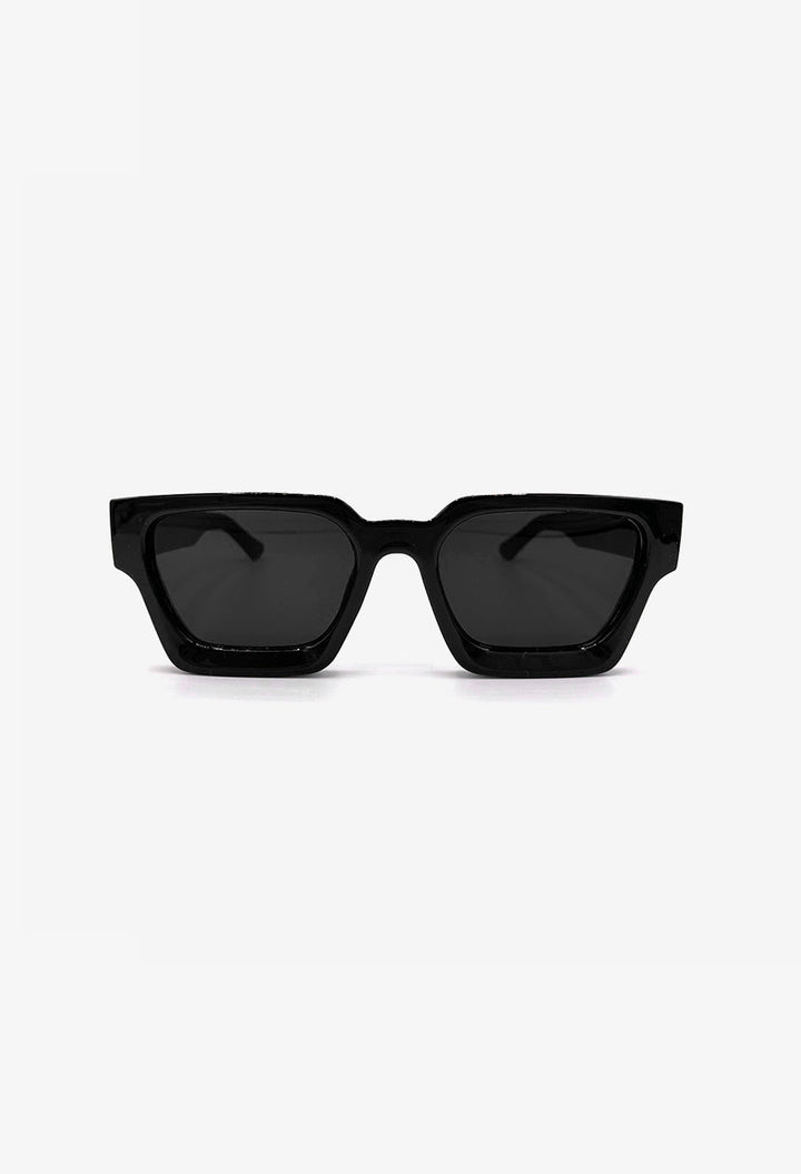W&W Mode | Sommer 2024 Chic: Stylische Sonnenbrille mit 100% UV-Schutz