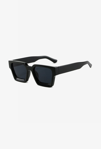 W&W Mode | Sommer 2024 Chic: Stylische Sonnenbrille mit 100% UV-Schutz