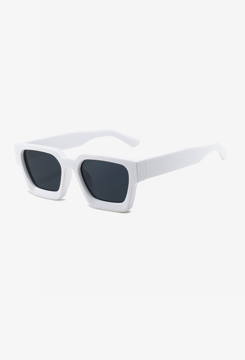 W&W Mode | Sommer 2024 Chic: Stylische Sonnenbrille mit 100% UV-Schutz