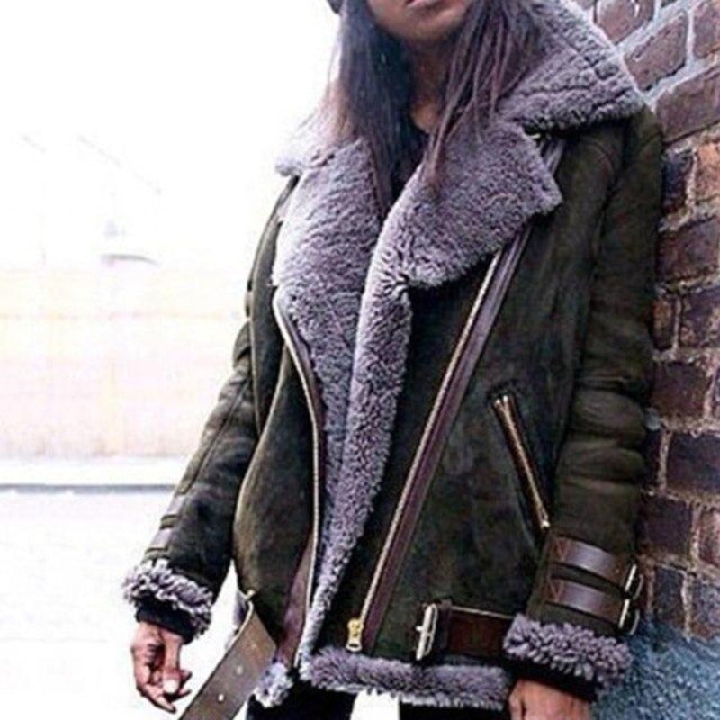 W&W Mode | Oversize Lammfelljacke