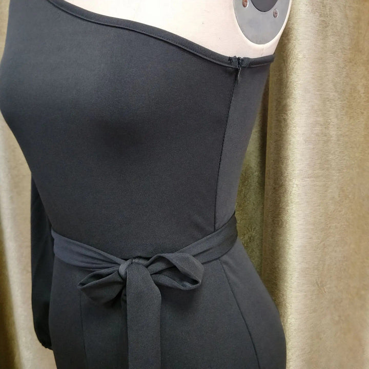 Asymmetrischer Ein-Schulter-Overall