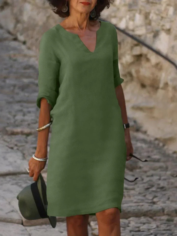 W&W Mode | Stilvolles Kleid Mit Elegantem V-ausschnitt