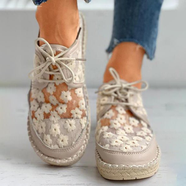 W&W Mode | Atmungsaktive Spitzen-Sneaker mit Blumenstickerei für Damen