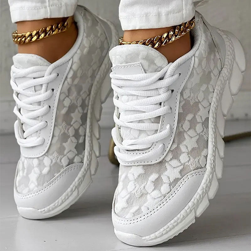 W&W Mode | weiße Damensneaker - weiße bestickte Schuhe