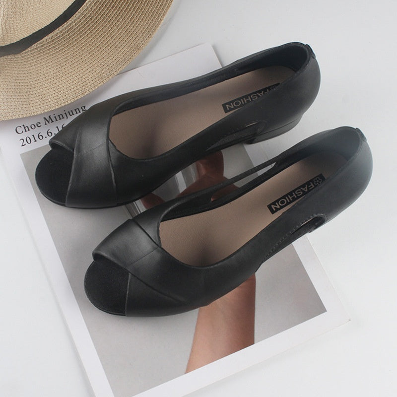 Damen-Pumps mit Cut-out-Details