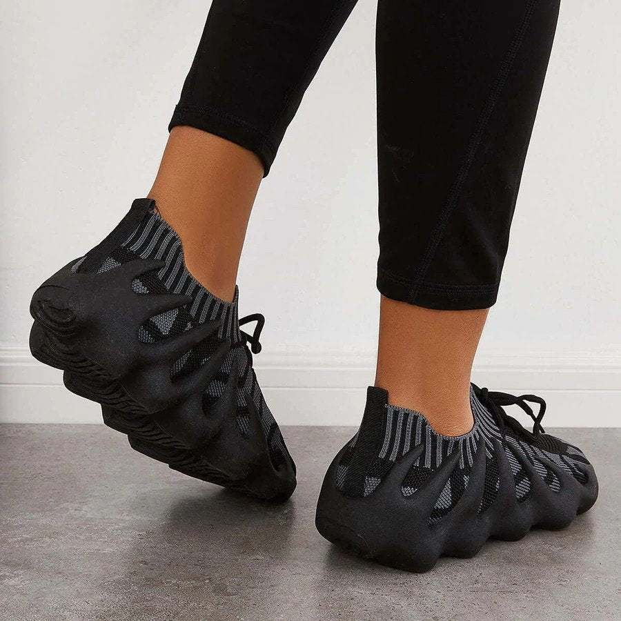 Strana - Einzigartige, stylische Sneaker - Wolf Fashion