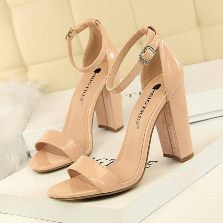 W&W Mode | Buckle Block High Heels Pumps