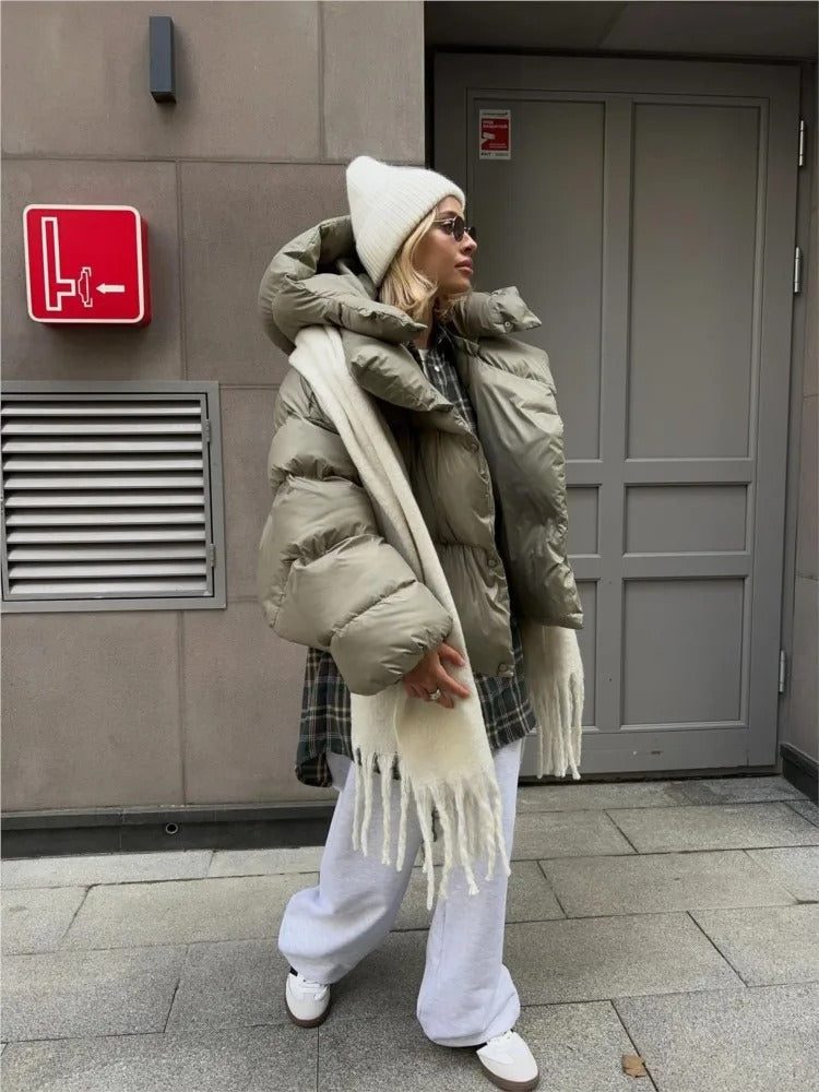 W&W Mode | Modische kurze Damenjacke mit Kapuze und wattierter Baumwollfütterung