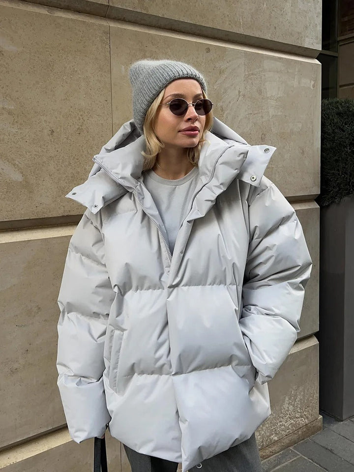 W&W Mode | Modische kurze Damenjacke mit Kapuze und wattierter Baumwollfütterung