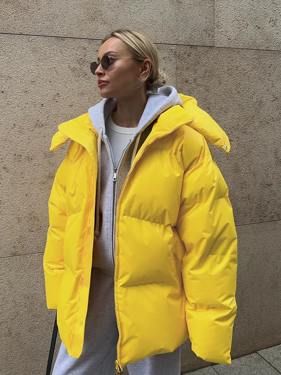 W&W Mode | Modische kurze Damenjacke mit Kapuze und wattierter Baumwollfütterung