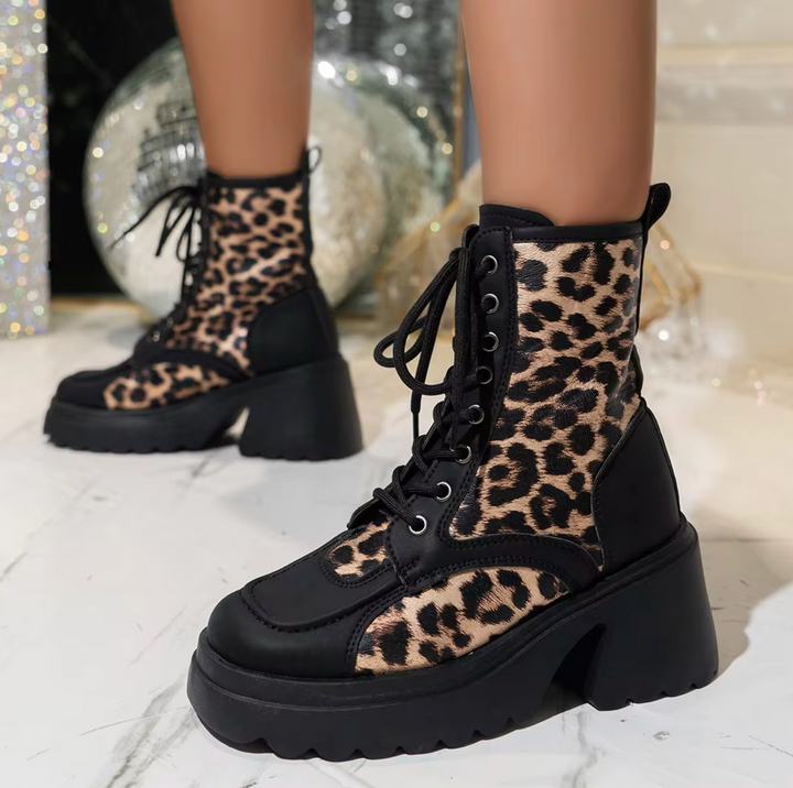 W&W Mode | Hochwertige Stiefel Mit Klobigen Absätzen